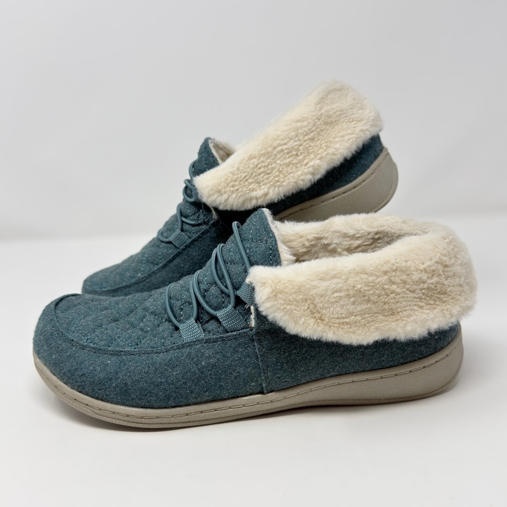 Vionic Believe Women’s 7 Mineral Blue Faux Fur Slipper Bootie Orthotic
